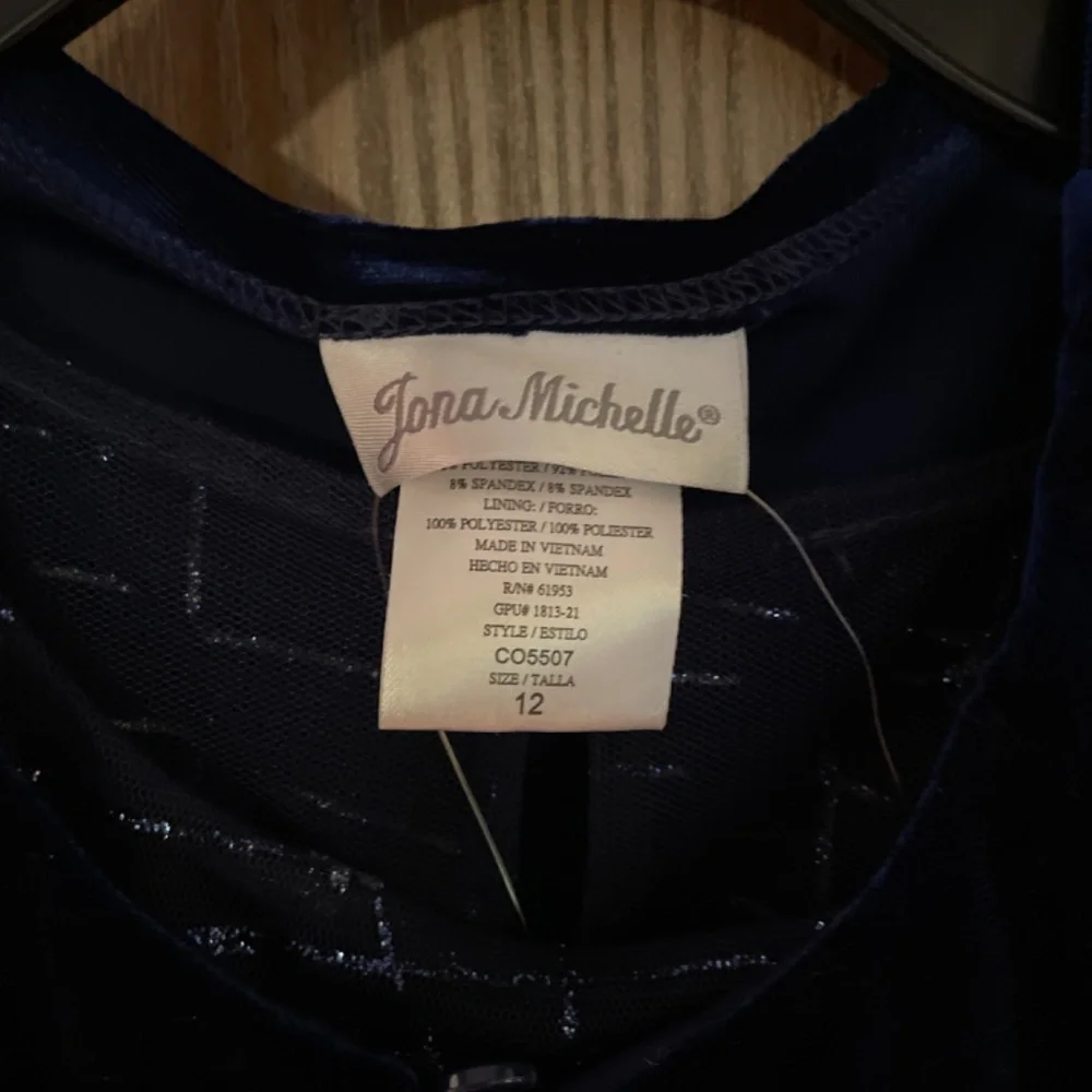 Girl’s Jon’s Michelle Dress with matching short sleeved shrug - Picture 3 of 6